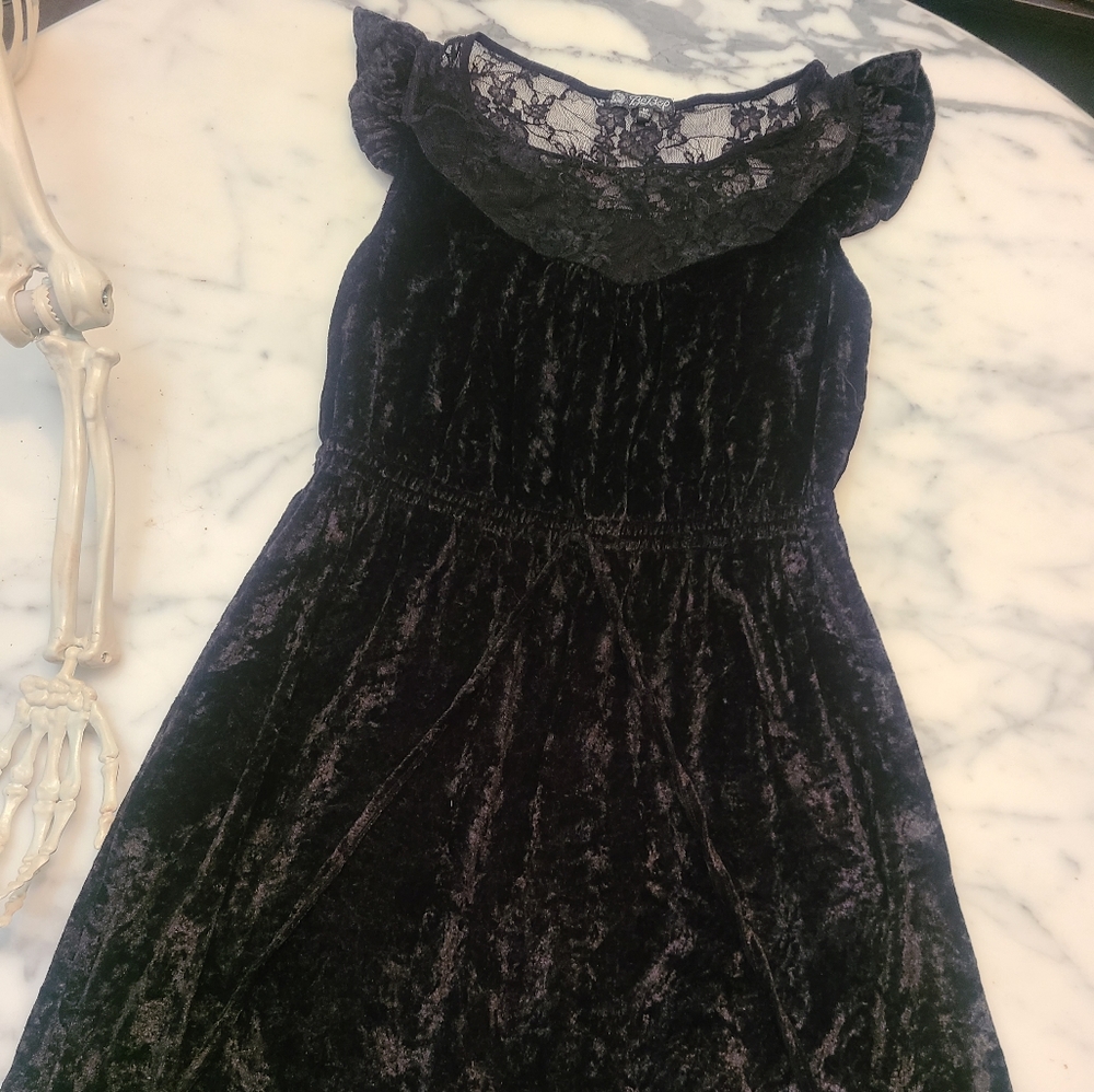 Bebop Velvet Dress